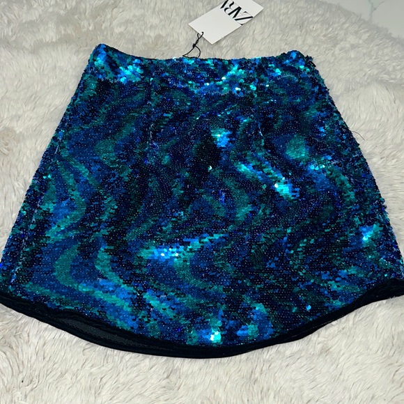 New ZARA sequence skirt with tags - Picture 2 of 5